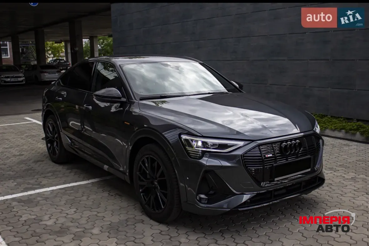 Audi e-tron S - фото 3