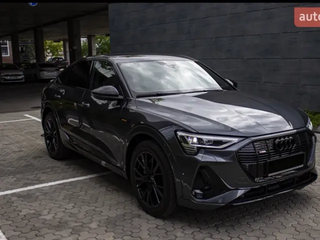 Audi e-tron S - фото 3