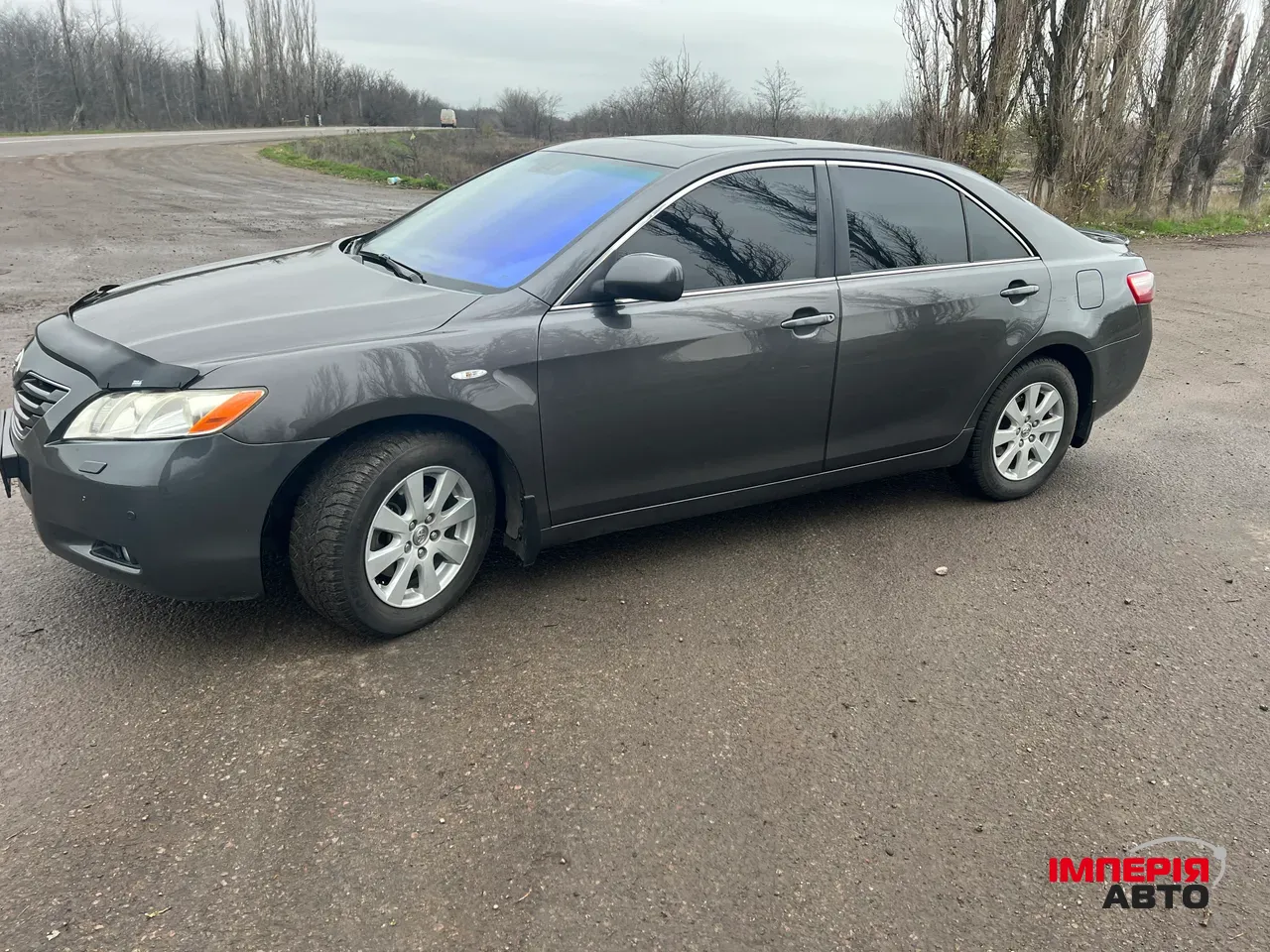 Toyota Camry - фото 2