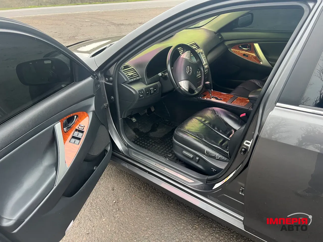 Toyota Camry - фото 6
