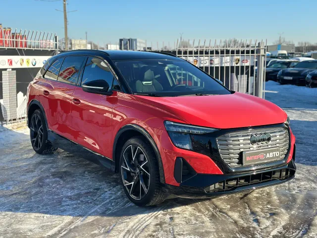 Audi Q5 e-tron - фото 3