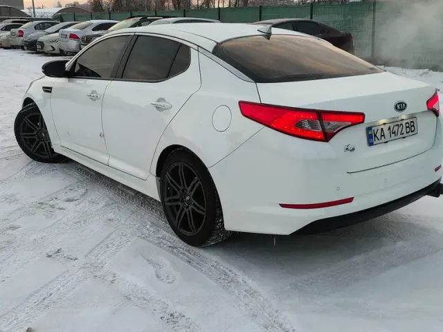 Kia K5 - фото 4