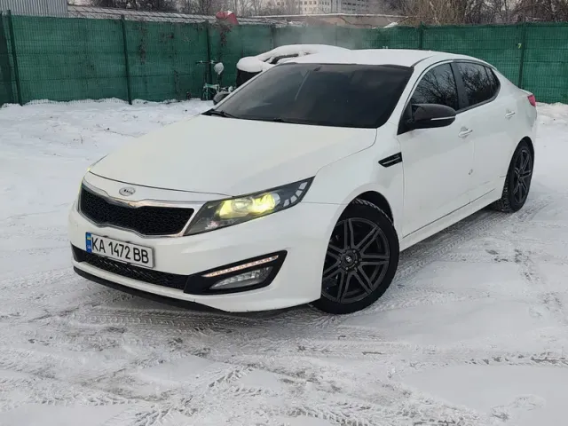 Kia K5 - фото 1