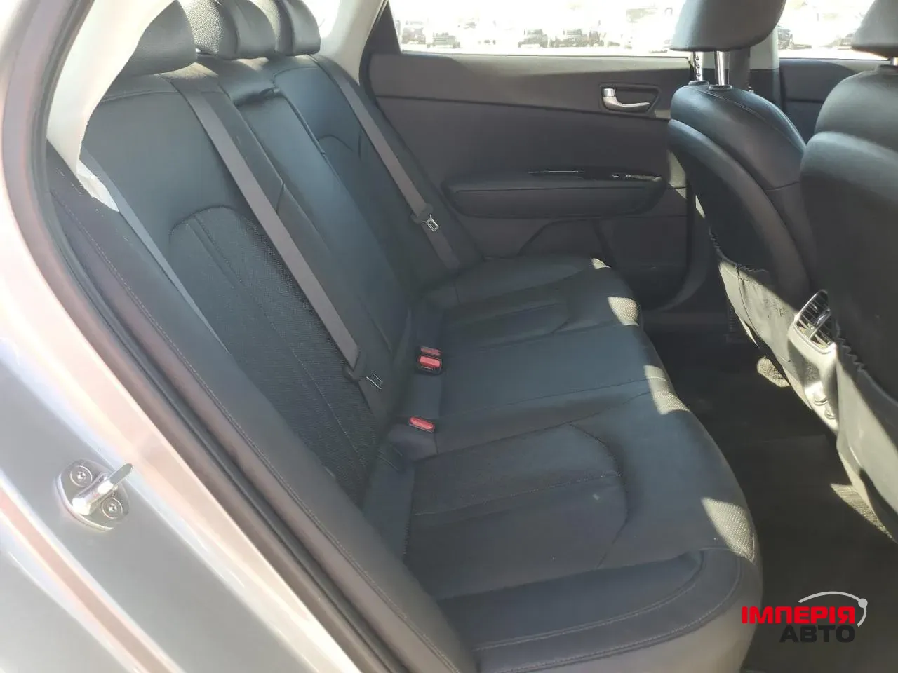 Kia Optima - фото 10