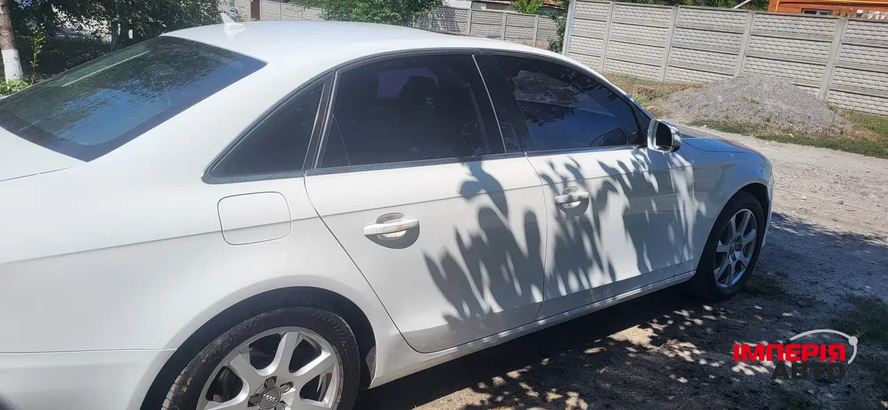 Audi A4 - фото 7