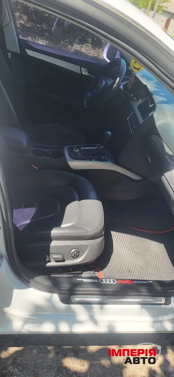Audi A4 - фото 5
