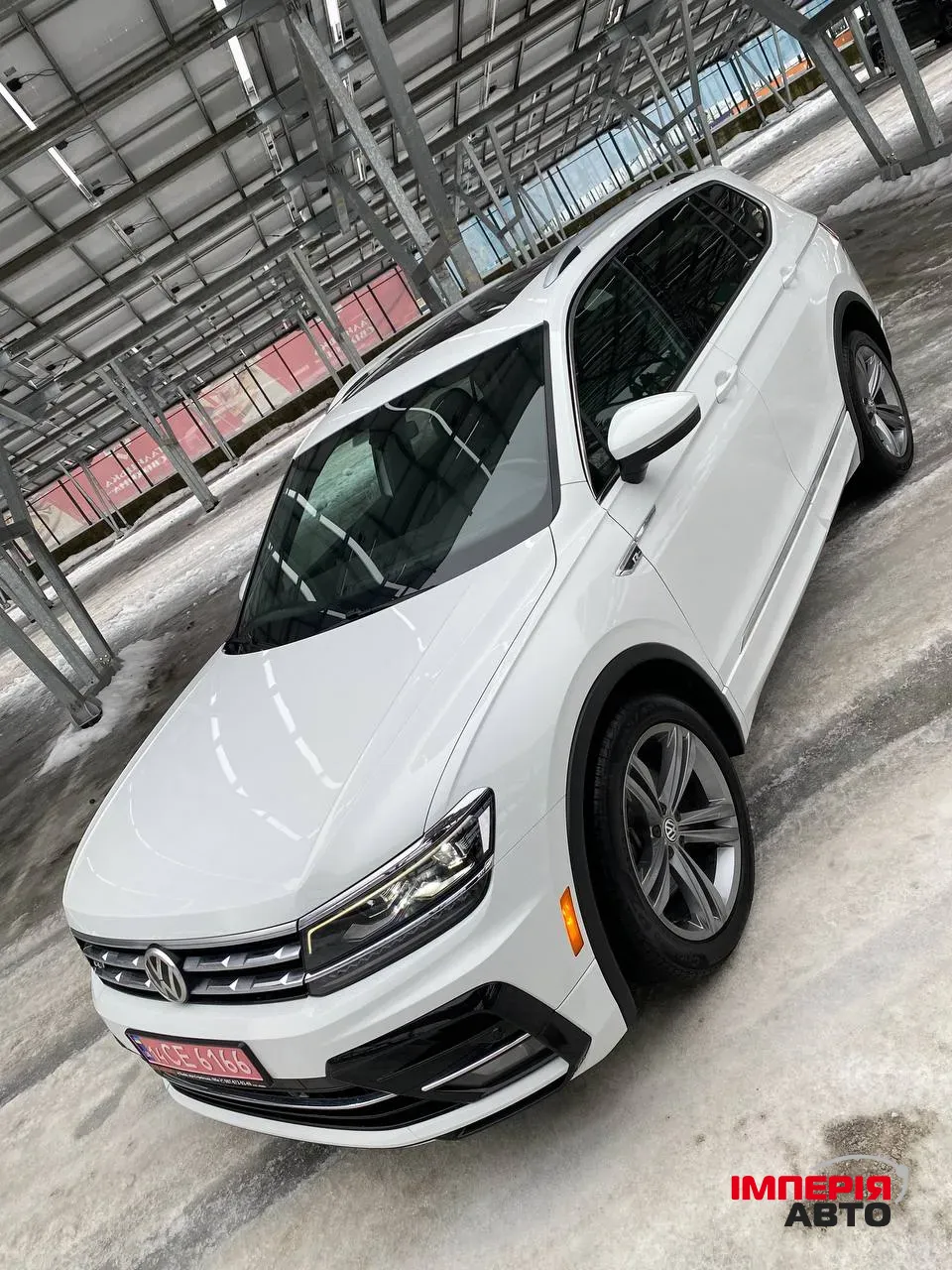 Volkswagen Tiguan - фото 12
