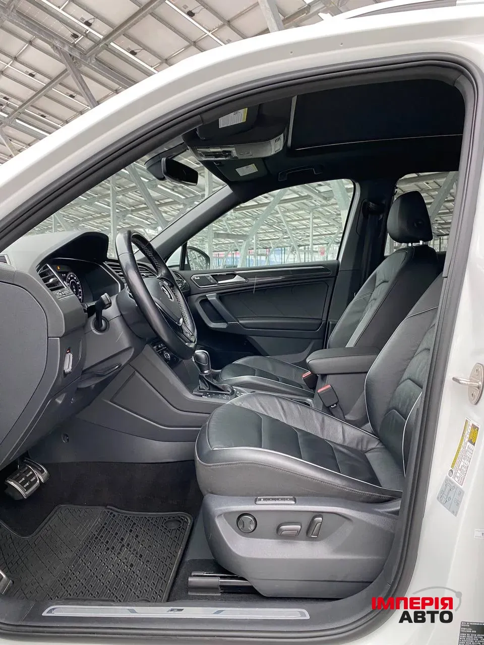 Volkswagen Tiguan - фото 24