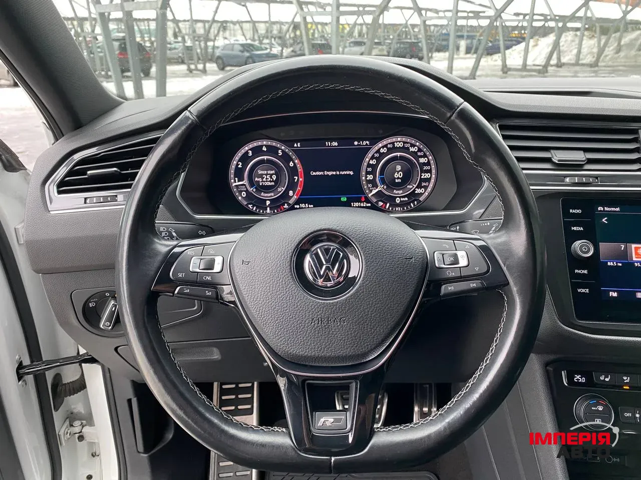 Volkswagen Tiguan - фото 35