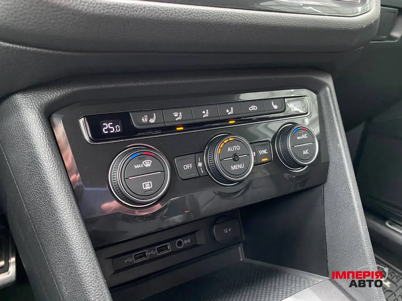 Volkswagen Tiguan - фото 47