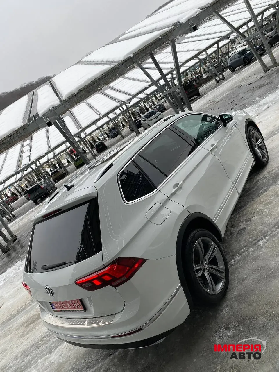 Volkswagen Tiguan - фото 14