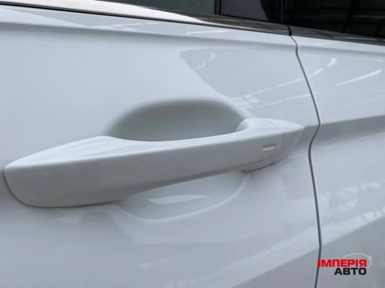 Volkswagen Tiguan - фото 20