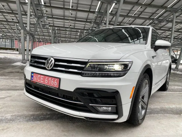Volkswagen Tiguan - фото 2