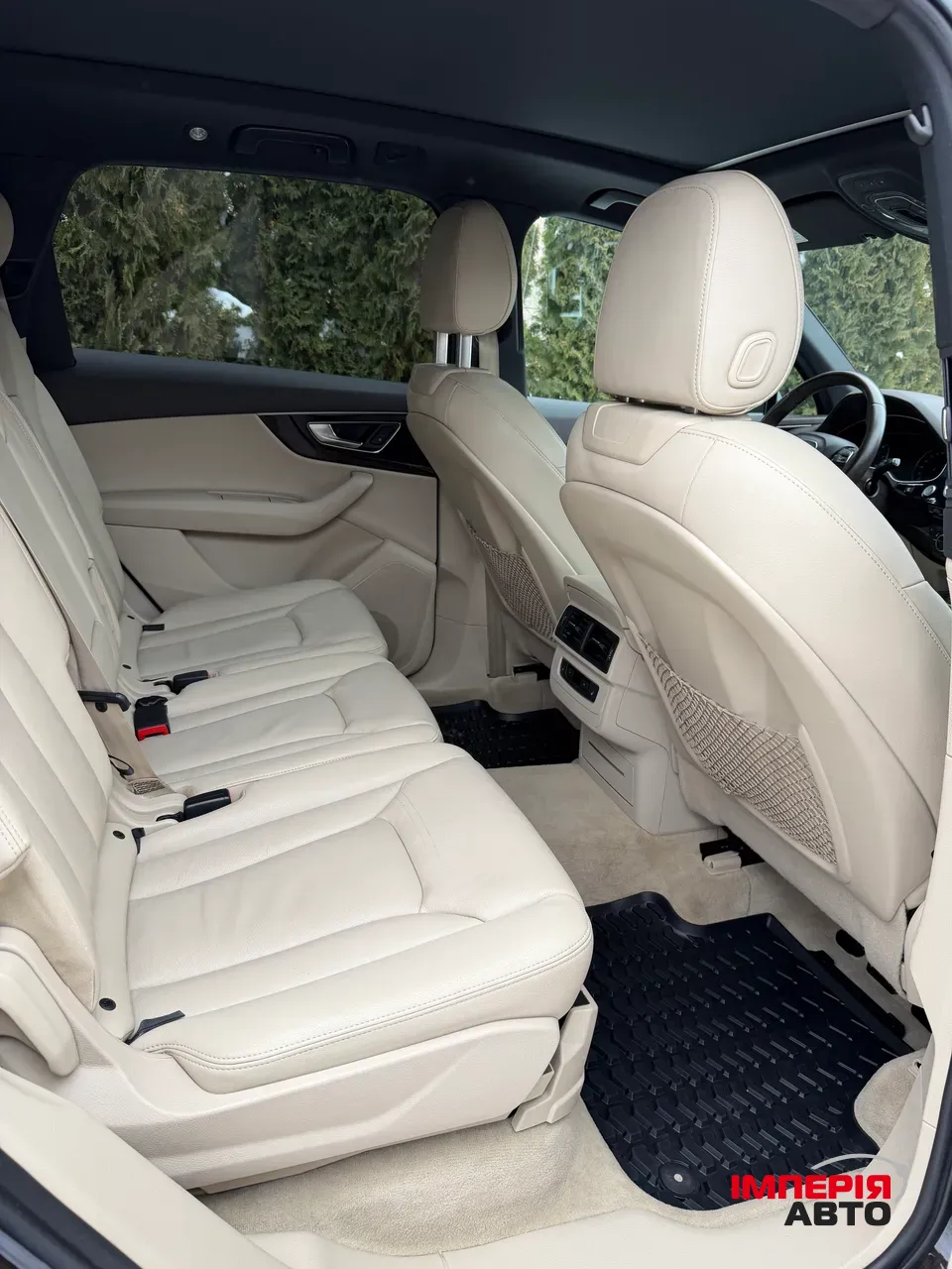 Audi Q7 - фото 23
