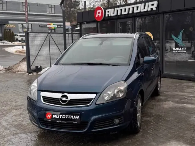 Opel Zafira - фото 1