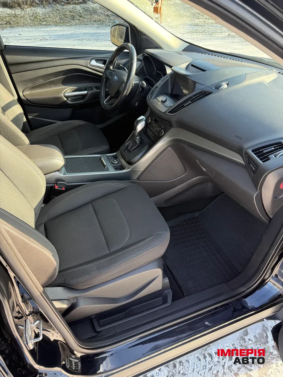 Ford Kuga - фото 12