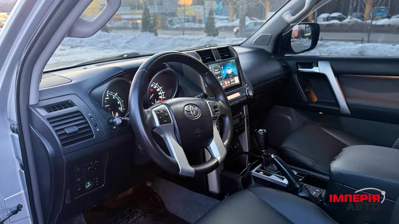 Toyota Land Cruiser Prado - фото 18