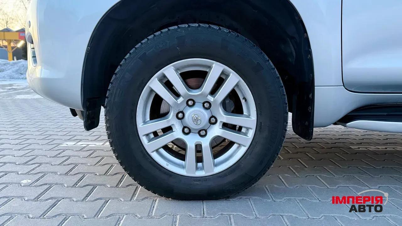 Toyota Land Cruiser Prado - фото 32