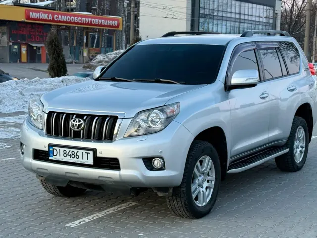 Toyota Land Cruiser Prado - фото 1