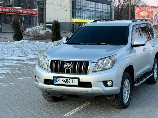 Toyota Land Cruiser Prado - фото 2
