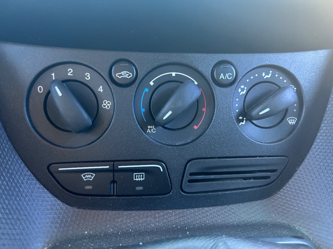 Ford Transit Connect - фото 30