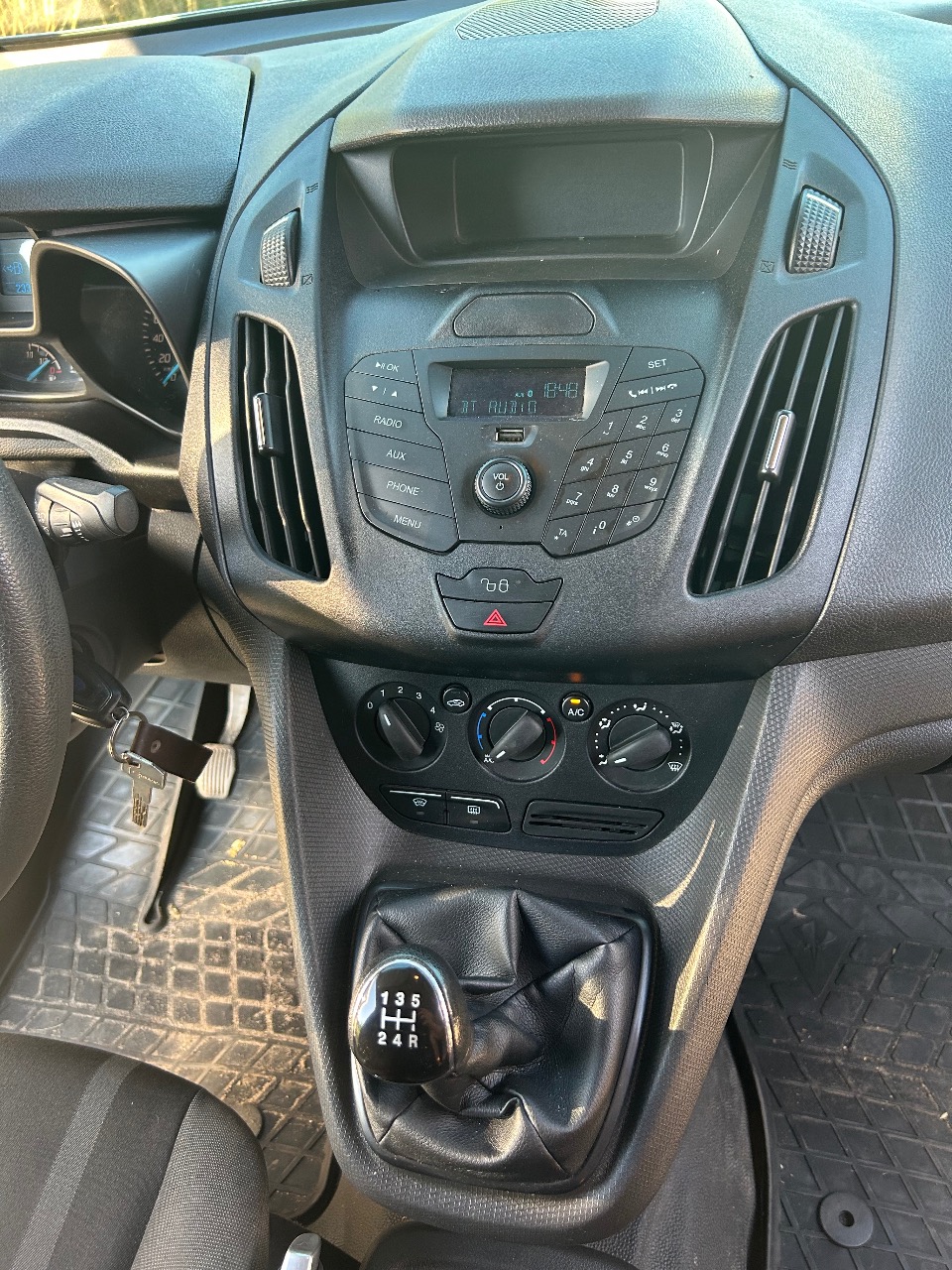 Ford Transit Connect - фото 10