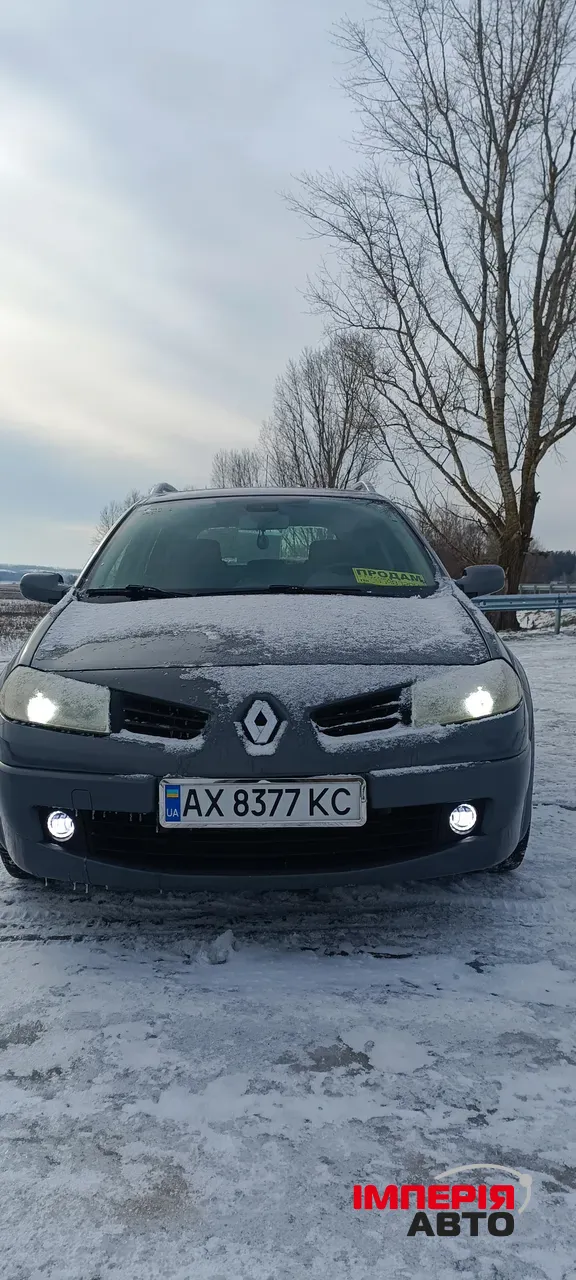 Renault Megane - фото 1
