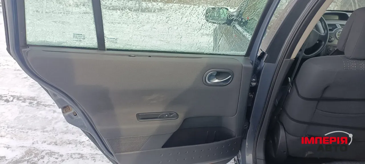 Renault Megane - фото 13