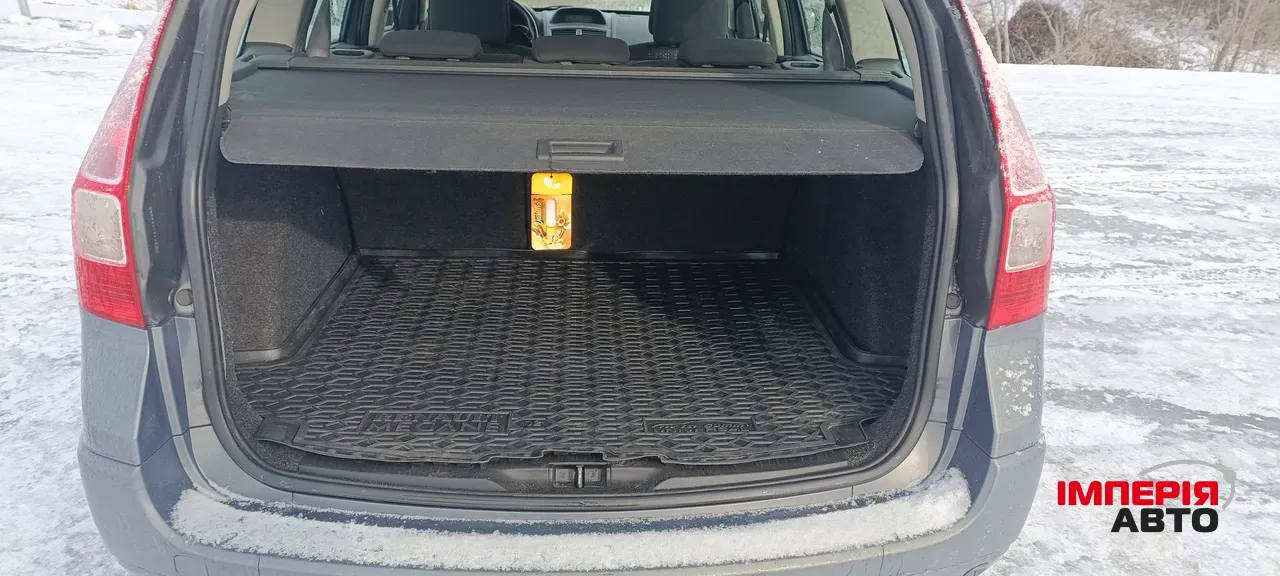 Renault Megane - фото 18