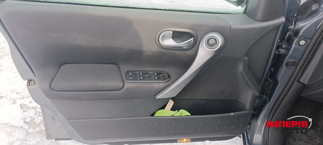 Renault Megane - фото 9