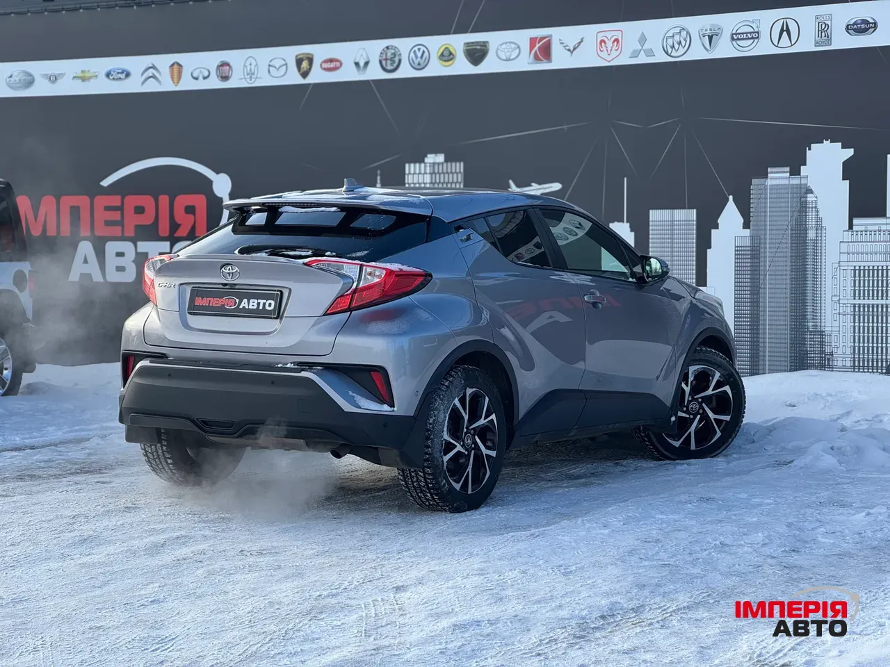 Toyota C-HR - фото 6