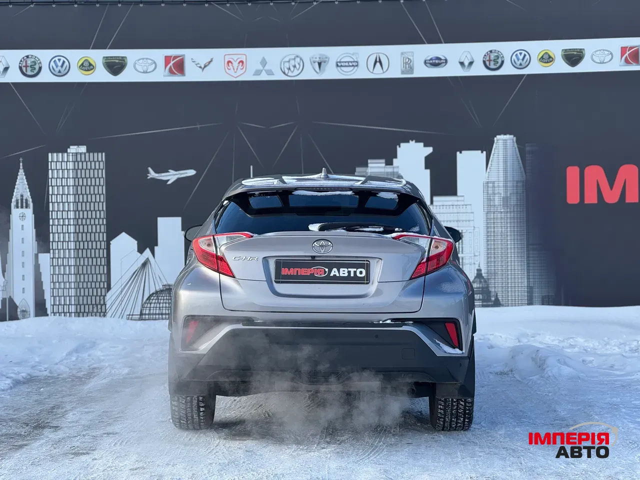 Toyota C-HR - фото 4