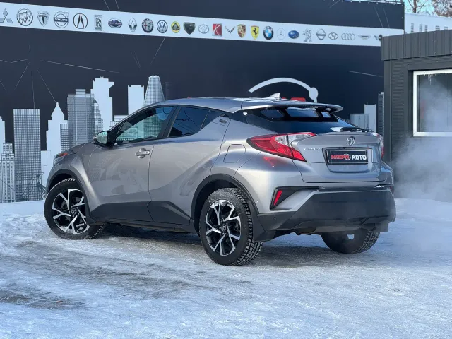 Toyota C-HR - фото 5