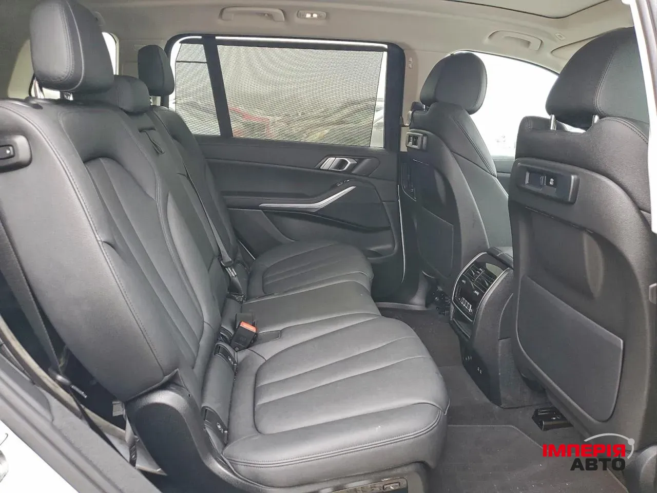 BMW X7 - фото 11