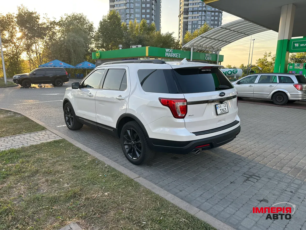 Ford Explorer - фото 6