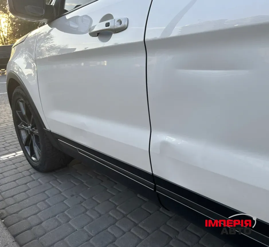 Ford Explorer - фото 28