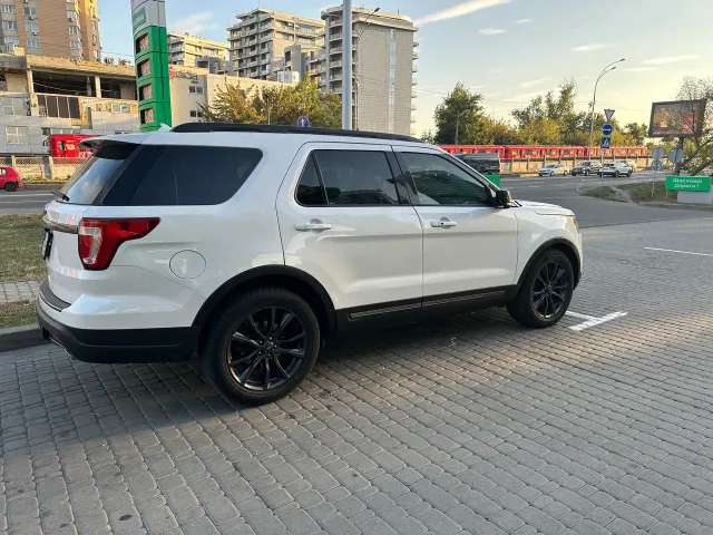 Ford Explorer - фото 5