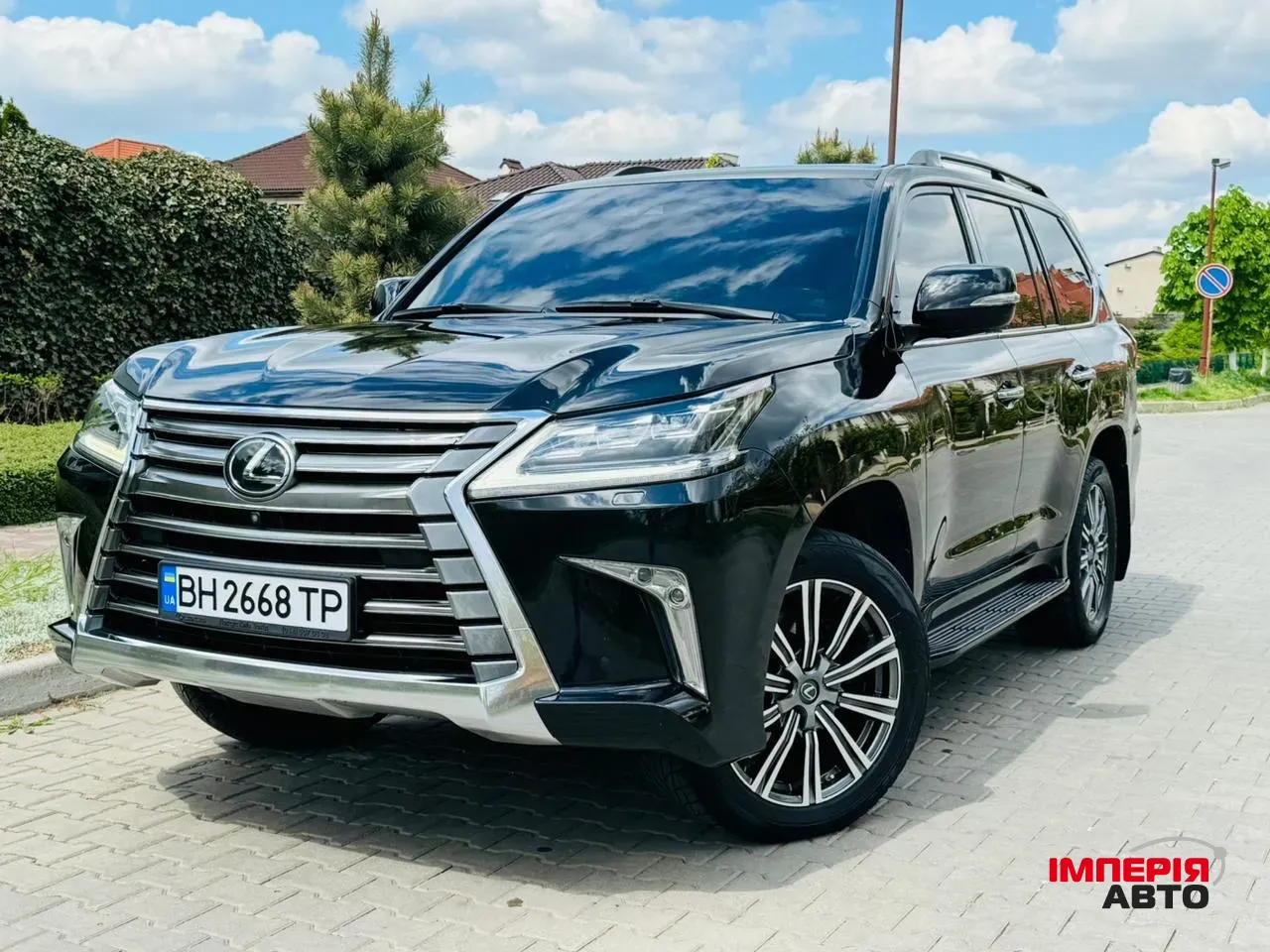 Lexus LX - фото 18