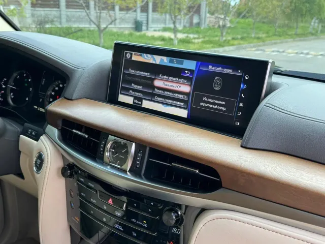 Lexus LX - фото 4