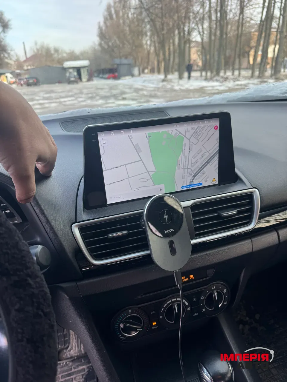 Mazda 3 - фото 10