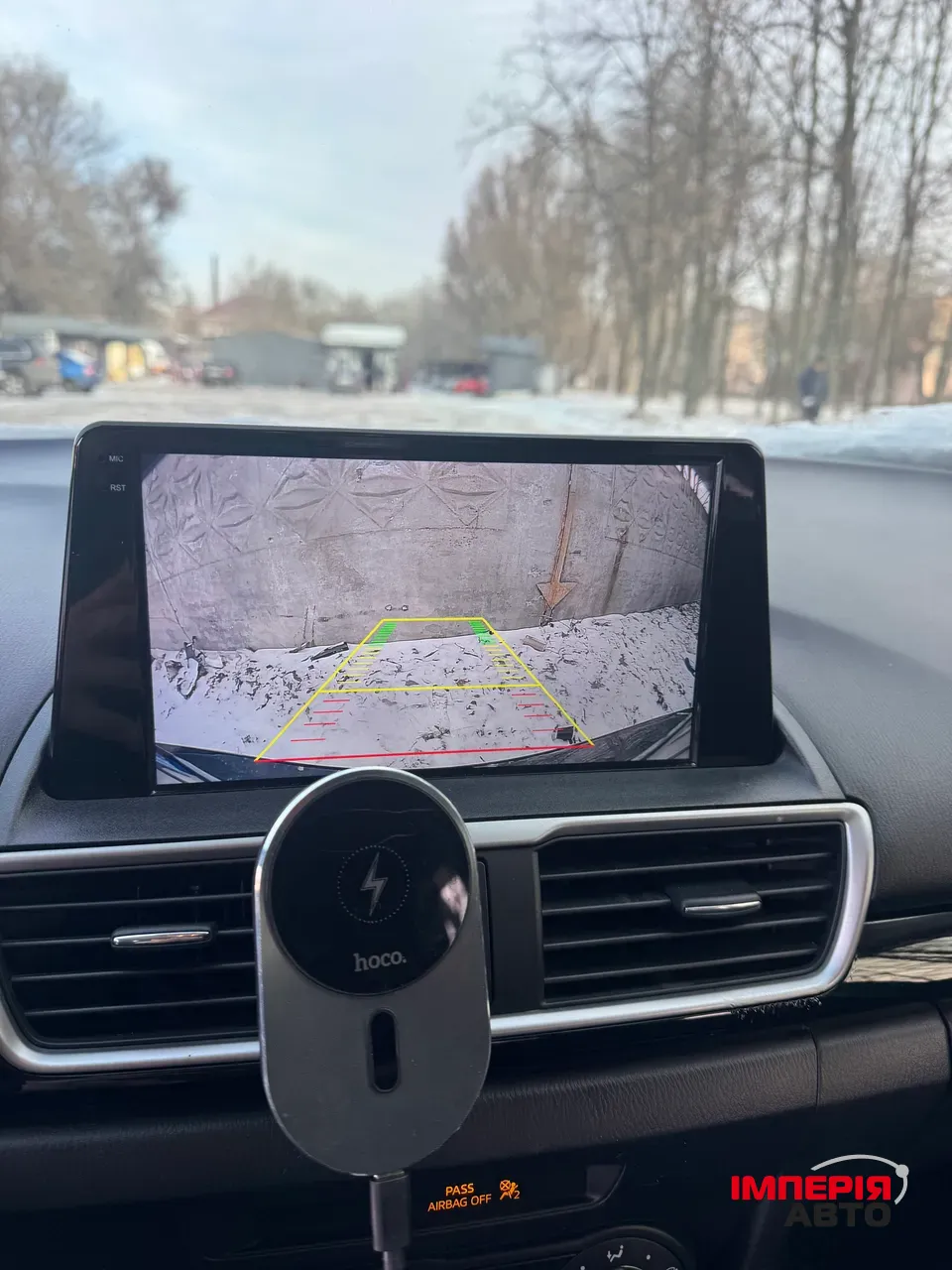 Mazda 3 - фото 9