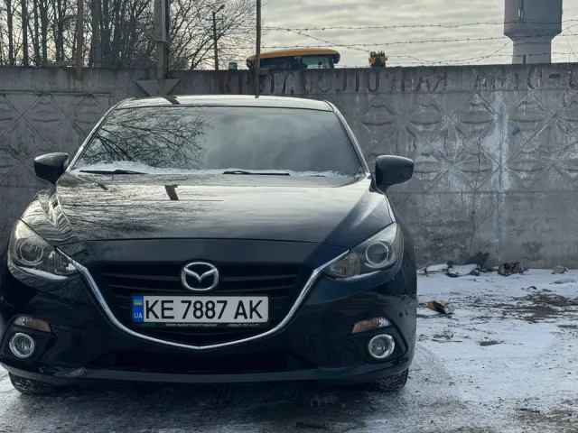Mazda 3 - фото 3