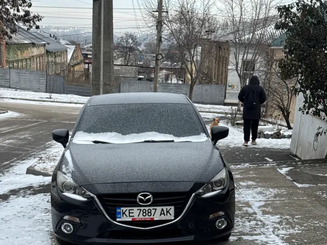Mazda 3 - фото 1