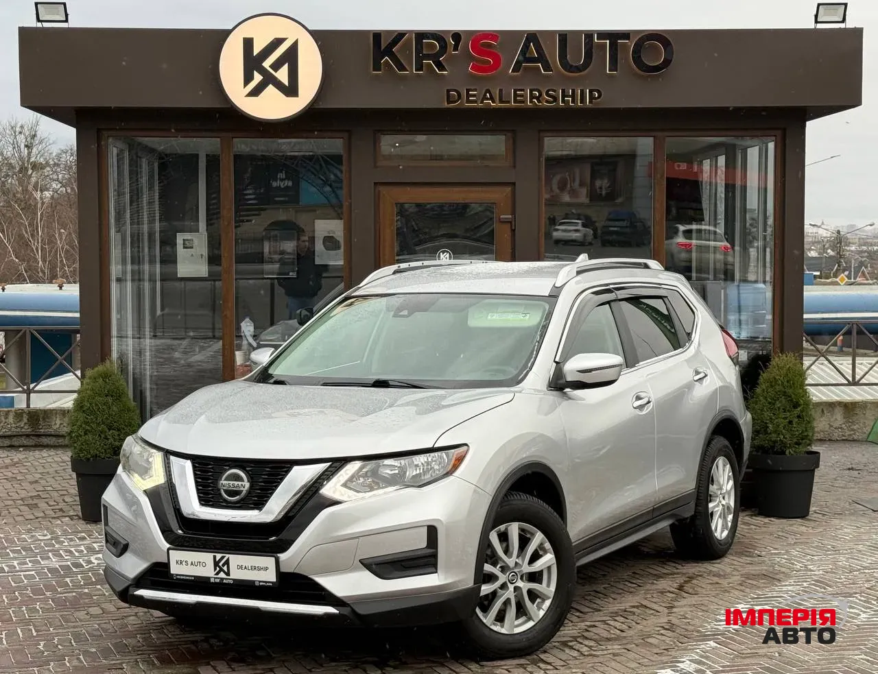 Nissan Rogue - фото 1