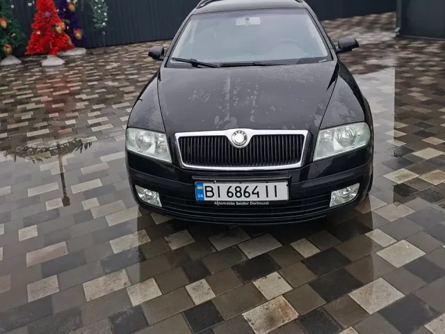 Skoda Octavia - фото 3