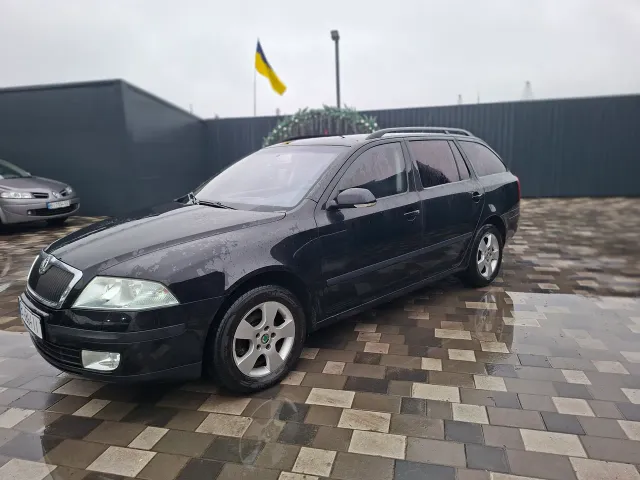 Skoda Octavia - фото 1