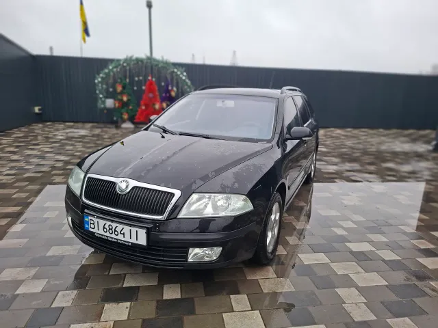 Skoda Octavia - фото 2