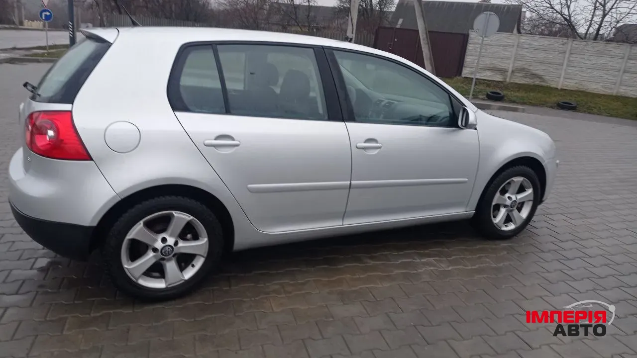 Volkswagen Golf - фото 2