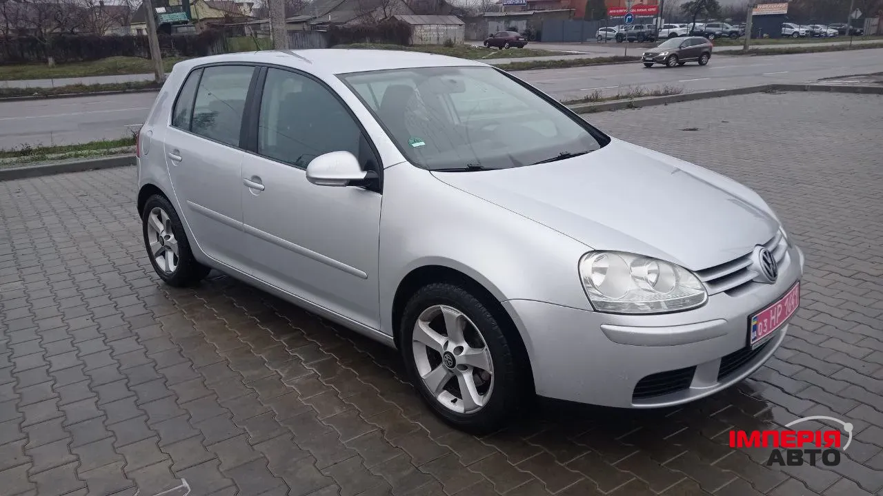 Volkswagen Golf - фото 1