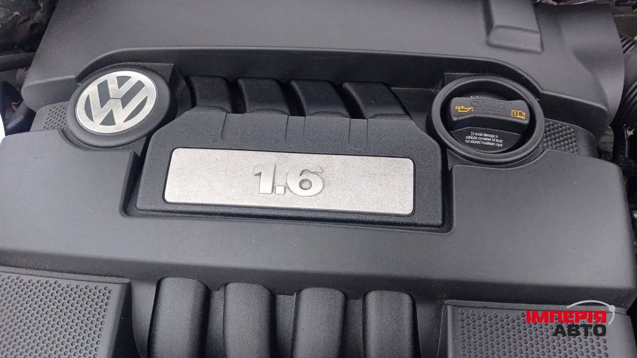 Volkswagen Golf - фото 13